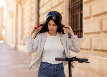 Svarbiausios paspirtukininkams taikomos Kelių eismo taisyklės – jas išmano toli gražu ne visi