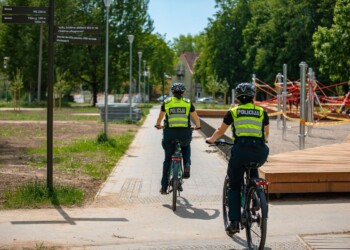Policija