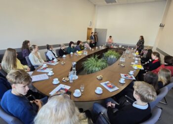 Rašinių konkursas „Ką tau, jaunuoli, reiškia žodžiai tremtis, tremtiniai, politiniai kaliniai?“ Plungėje