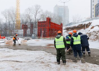 Minusas lauke – rūpesčiai statybų aikštelėje: anot ekspertų, yra būdų dirbti efektyviau ir tvariau