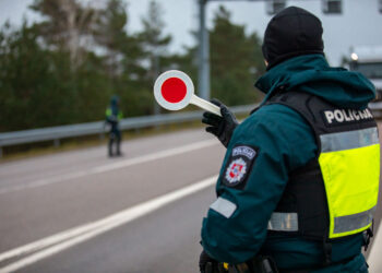 Klaipėdos apskrityje kelių policijos pareigūnai per savaitę nustatė 13 neblaivių vairuotojų
