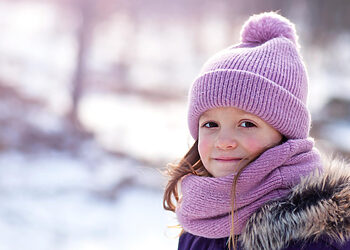Patarimai tėveliams: ką daryti, kad šaltojo sezono ligos aplenktų vaikus?