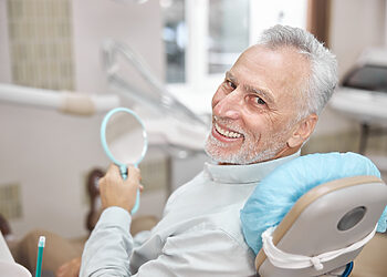 Kaip atkurti prarastus dantis?