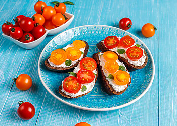 Jau pasirodė pirmieji lietuviški pomidorai: 3 nauji receptai, kuriuos kartosite visą sezoną