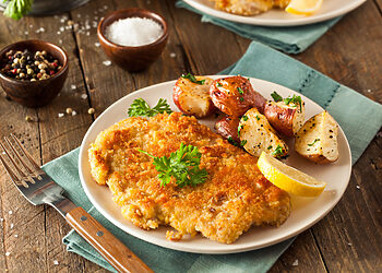 Lietuvių mėgstamiausi: koks skirtumas tarp šnicelio, karbonado ir muštinio?