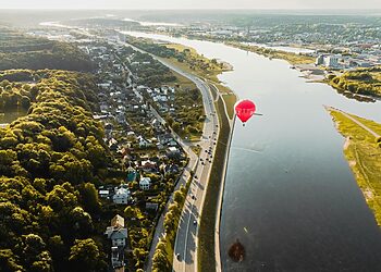 Įtraukiantys miestai. Menas kurti priklausomybę vietai Lietuvos viešosiose erdvėse