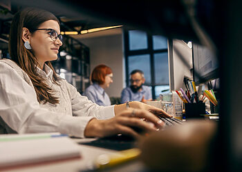 2025-ųjų darbo rinka: kas iš tikrųjų laikys vadeles?