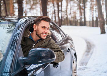 Lietuvių įpročiai už vairo žiemą: pusei jų saugumas kelyje nėra prioritetas