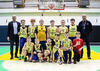 Plungėje surengtas jaunuosius krepšininkus subūręs turnyras Lietuvos valstybės atkūrimo dienai paminėti