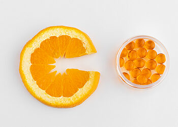 Klaidos vartojant vitaminą C: nežinodami patys galite trukdyti jo pasisavinimui