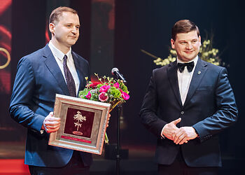 Telšių savivaldybės padėkos vakaras: įteikti septyni 2024 metų apdovanojimai