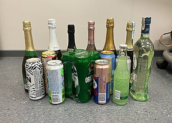 Nepilnametei alkoholinių gėrimų pardavė 15-oje vietų