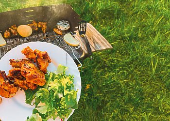 Grilio sezonas prasideda: patarimai debiutuojantiems ir trys lengvi receptai