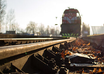 Susidūrusi su traukiniu tragiškai žuvo moteris