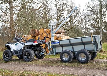 Brangaus traktoriaus neatstos, bet didelę pagalbą vis tiek suteiks: kokį darbą gali ištverti keturratis?