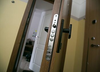 Tariamai nuomavęsi butus juos apvogė