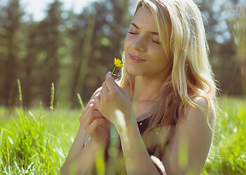 Gerai moters savijautai: 3 medžiagos, kurių atsargomis turi pasirūpinti kiekviena