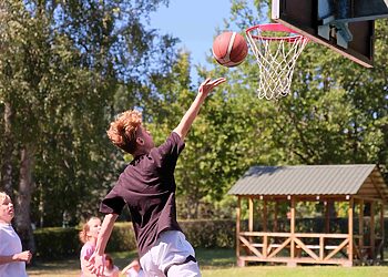 Kurios savivaldybės skiria daugiausia lėšų vaikų stovykloms, o kurios beveik nieko?