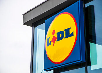 „Lidl“ vasaros sezonui ilgina dalies parduotuvių darbo laiką