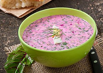 Mokslininkės patarimai rožiniam savaitgaliui – kaip tinkamai paruošti šaltibarščius?