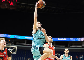 „Vilkai“ dar vienu sutriuškinimu užbaigė Mažeikių klubo sezoną