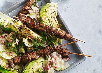 Daržovių iššūkis: nė dienos be salotų – nepamirškite jų grilindami