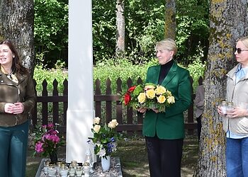 Naujas Baltasis kryžius – atminimui išsaugoti