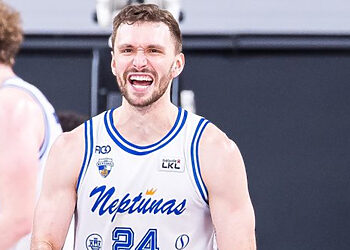 Z. Watermanas lieka „Neptūne”