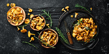 3 skanūs ir nebrangūs būdai, kaip voveraites patiekti su šviežiomis bulvėmis