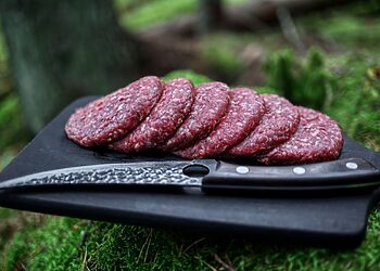 Trys paprastos taisyklės, kurios padės ant kepsninės pagaminti nepamirštamą patiekalą