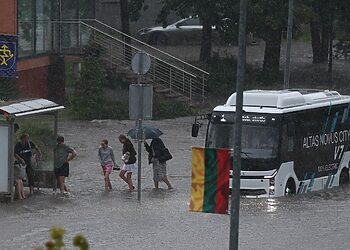 Elektrobusas Mažeikiuose išlaikė vandens egzaminą