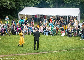 Projekto „Kuriančios bitutės“ renginiai jaunimui