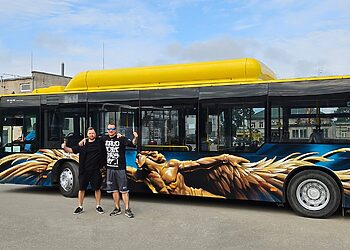 Šiauliuose kursuoja unikalus autobusas papuoštas Ikaru ir miesto simboliais