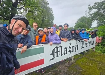 ŠVIETĖJIŠKAS DVIRAČIŲ ŽYGIS PER MAŽĄJĄ LIETUVĄ