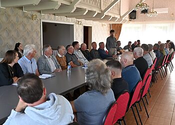 Į SUEIGĄ RINKOSI ŽEMAITIJOS MIŠKO SAVININKAI