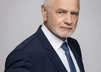 Kai nacionalinė gynyba įstringa biurokratijos pinklėse