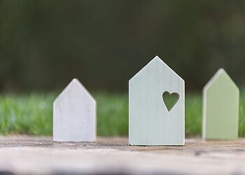 Mieste intensyviai tvarkomi švietimo įstaigų pastatai