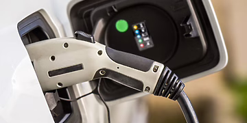 Planuojantys seną automobilį keisti mažiau taršiu kviečiami paskubėti