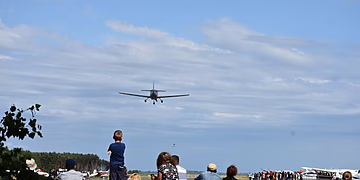 Įspūdžių kupina diena Nidoje – aviacinė šventė „Aero Nida 2025“