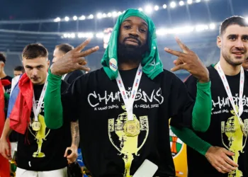 Profesionalas F. Ourega lieka čempionų gretose