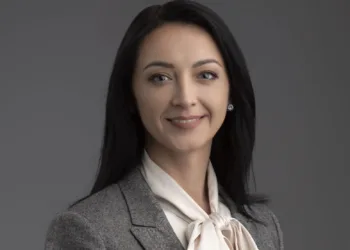 Nuo bedarbių sostinės iki investuotojų traukos centro – šiame mieste norintiems dirbti nebeužtenka būsto