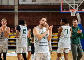 Žemaitijos derbyje vietos „Telšiai“ dramatiškai pratęsė pergalių seriją