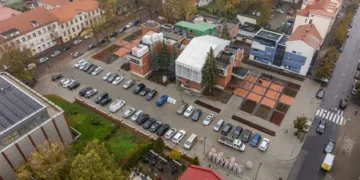 Klaipėdos Santuokų rūmų aplinka atgimė iš naujo