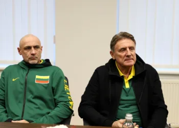 Mažeikiuose – žinomi krepšininkai, projekto „Diena su legenda“ dalyviai