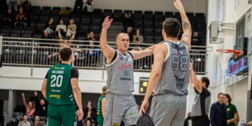 Išretėjusių telšiškių pergalių seriją sustabdė po krepšiais karaliavusi „Sūduva-Mantinga“