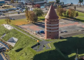 Atgimęs Klaipėdos Pilies bokštas kviečia į statybų užbaigimo simbolinį vakarą