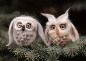 Pirmoji ponia Diana Nausėdienė kviečia prisijungti prie tradicija tapusios kalėdinių žaisliukų kūrimo akcijos