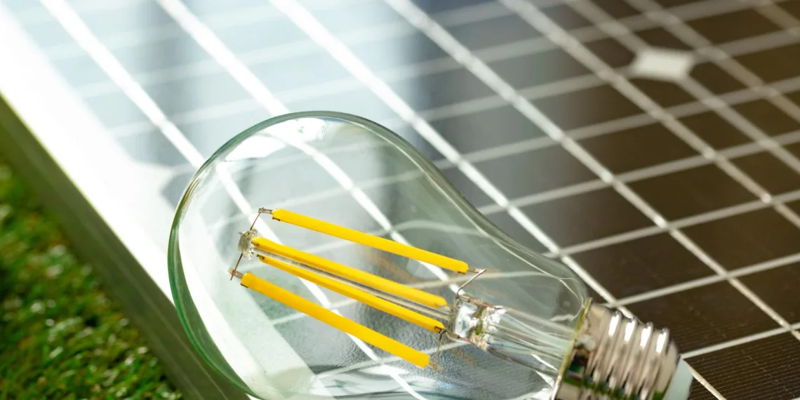 Investicijos į energetiką. Freepik įvaizd.nuoitr.