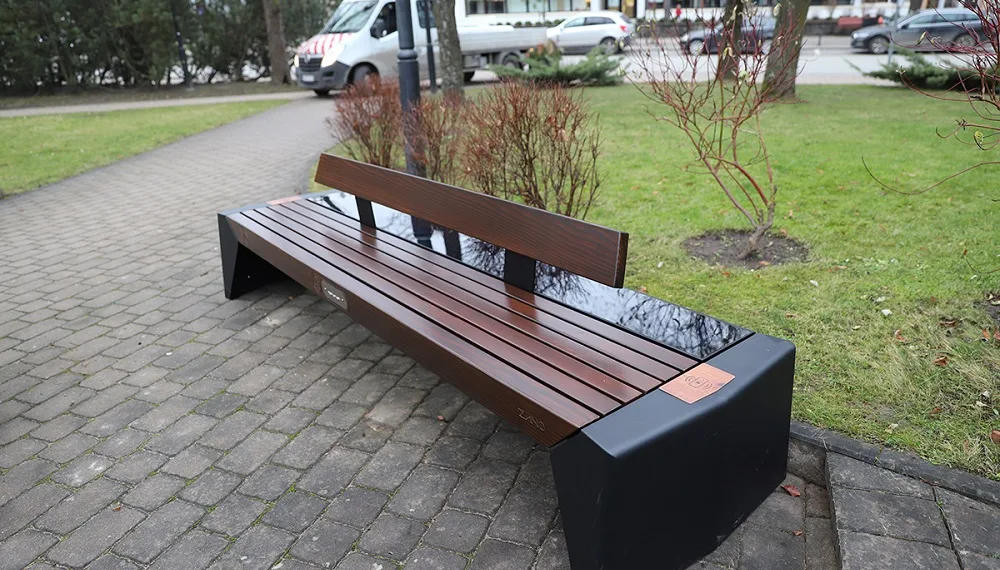 Išmanūs suoliukai. Mažeikių raj.sav.nuotr.