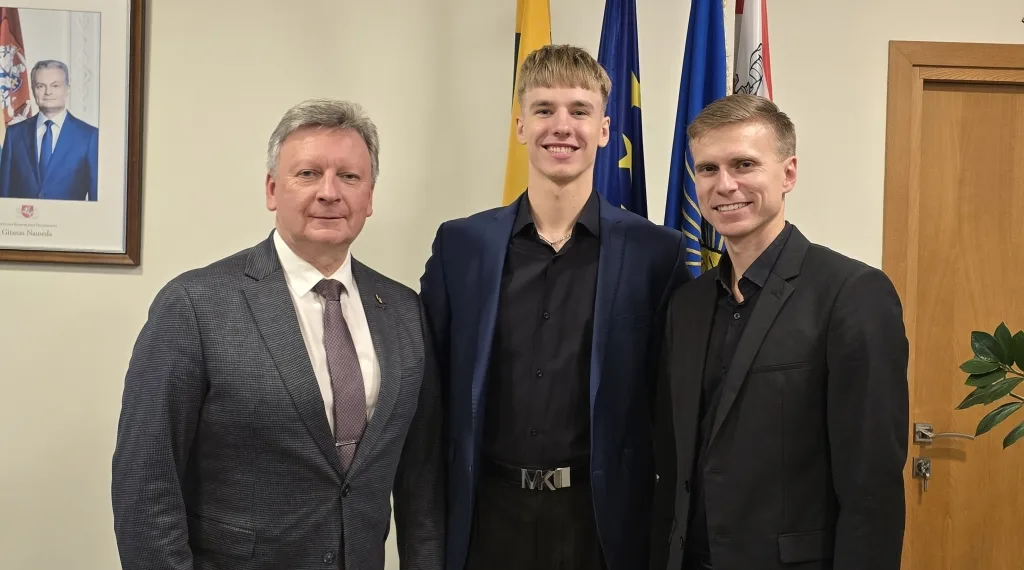 Sveikinimai Plungėje sportinių šokių pasaulio čempionui